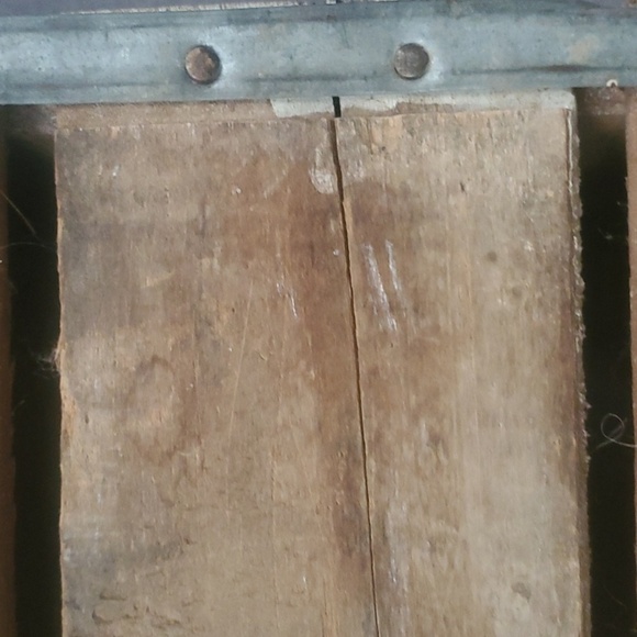 Home decor red white grey brown pop collectible vintage wood crate seven… - Picture 11 of 16